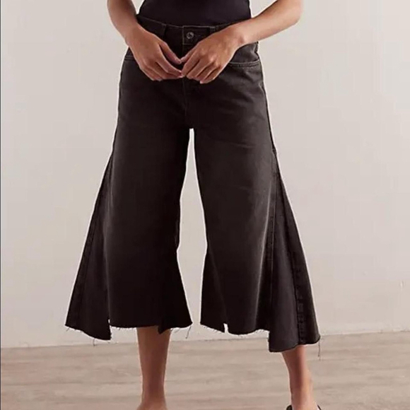 Free People Denim - Free People We The Free Womens Ripple Wide Leg Cropped Pieced Jeans Size 25
